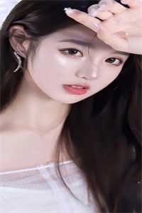 被蛇妖冒充龙族公主身份后，我成了女帝火羽应龙