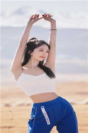 结局+番外回归狼群后，为竹马杀我狼父的老婆悔疯了陆芷柔张伯